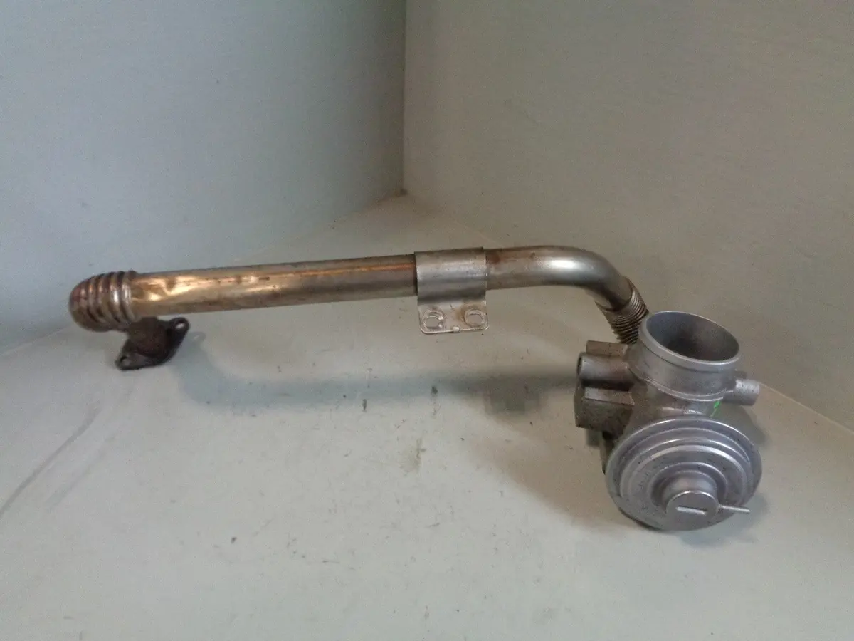 Discovery 2 Egr Valve Exhaust Gas Recirculation Td5 10P Land Rover With Pipe 1