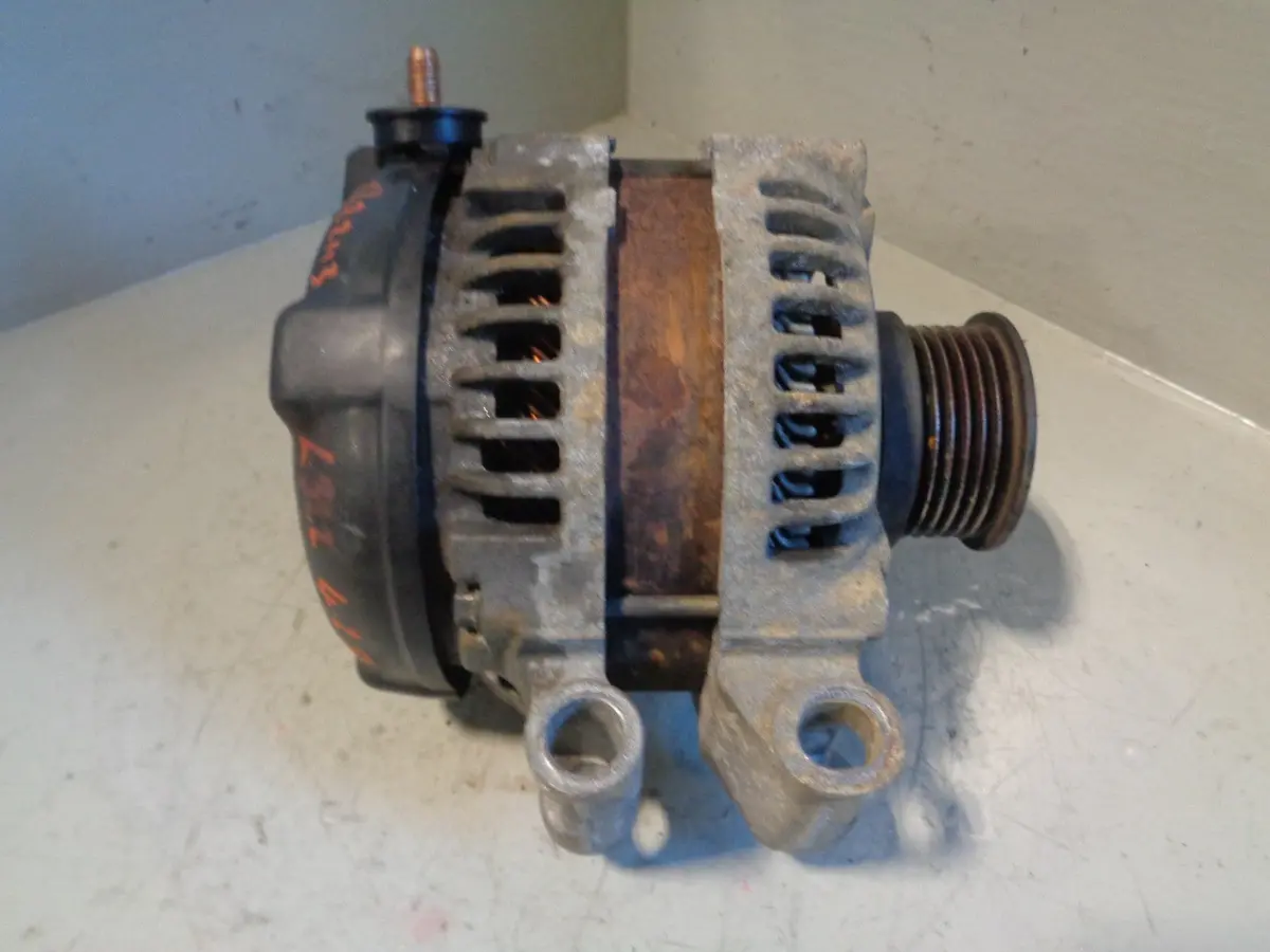 Range Rover Alternator L322 4.2 V8 Supercharged Yle500190 2006 To 2009 1