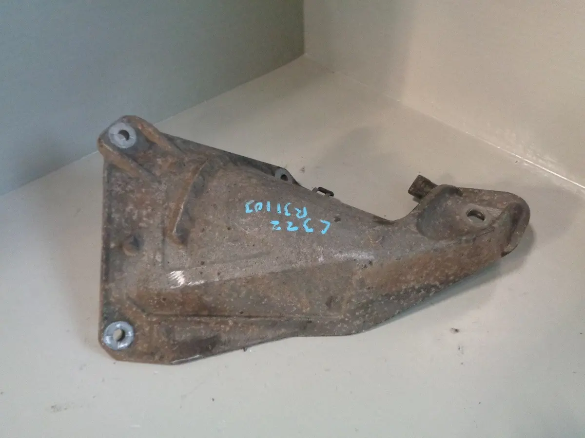 Range Rover L322 Engine Mount 6754 409 22.11 3.0 Td6 2002 To 2006 1