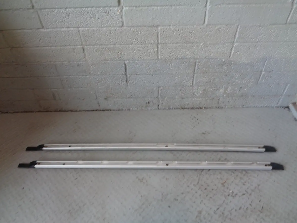 Discovery 3 Roof Rails Three Quarter Length Roof Bars Land Rover Silver L319 1