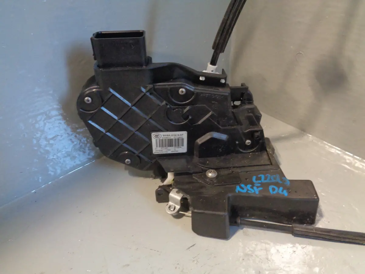 Discovery 4 Door Lock Actuator Near Side Front Land Rover 6W8a-21813-Af 1