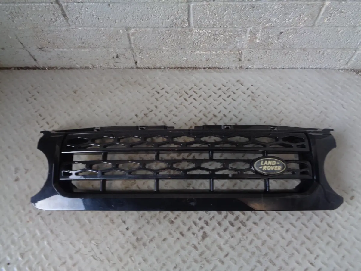Discovery 4 Grille Front In Black Land Rover 2009 To 2016 K18035 1