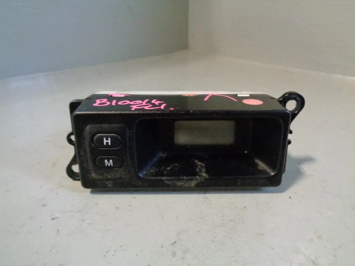 Freelander 1 Clock Digital Display Yfb100380 Land Rover 2001 To 2006 B10014 1