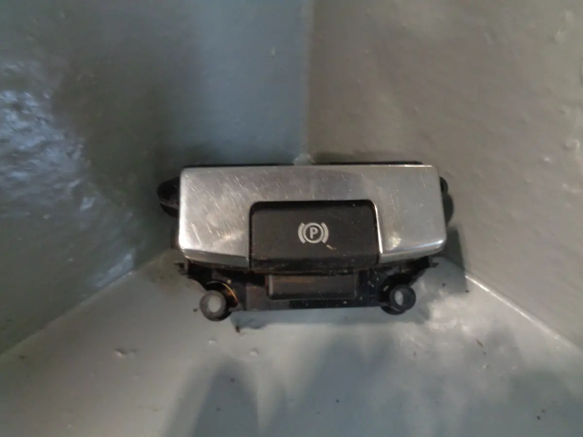 Range Rover L405 Handbrake Parking Brake Switch Cpla-2B623-Ac 2013 To 2017 1