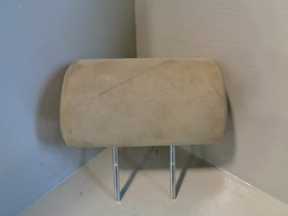 Freelander 1 Headrest Rear Beige Suede And Leather Land Rover 2001 To 2006 1