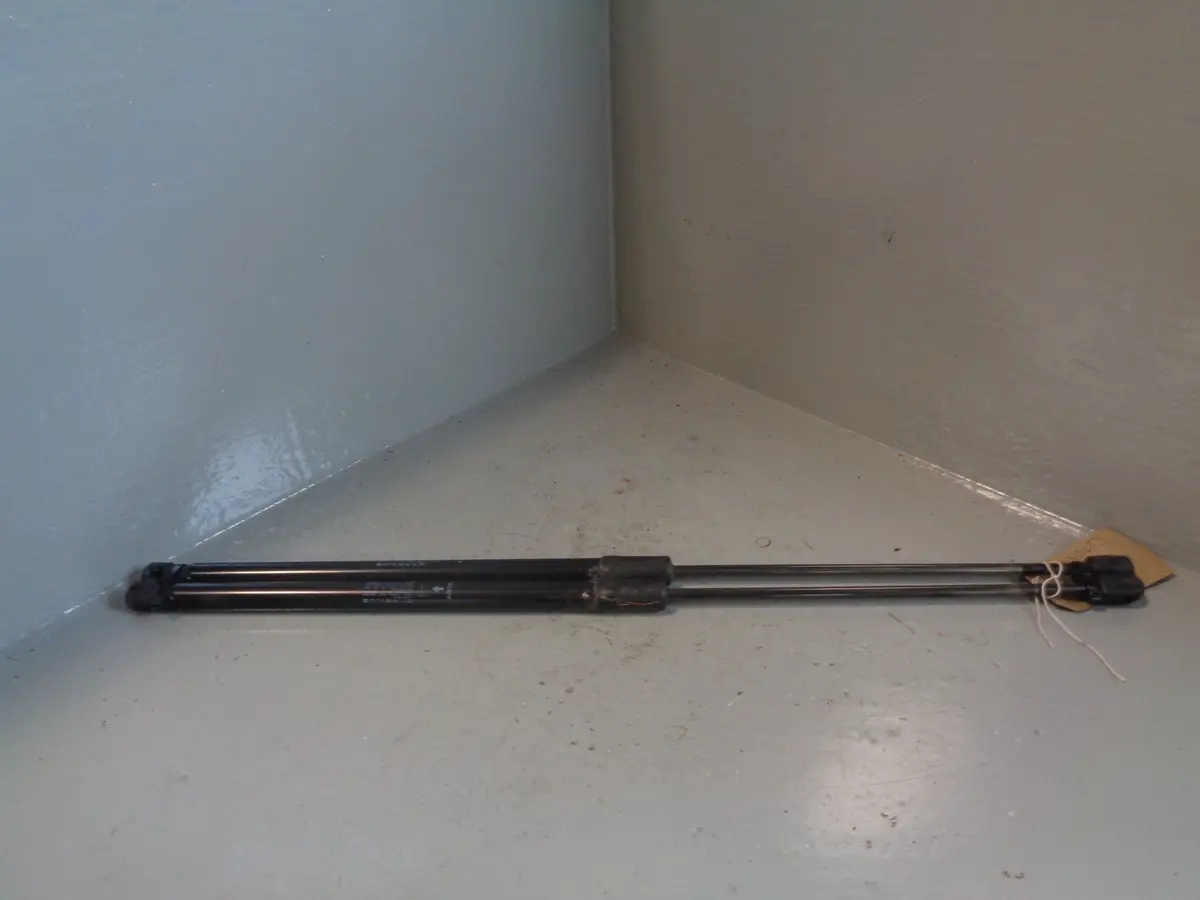 Porsche Cayenne 958 92A Tailgate Gas Lift Struts Pair Boot Lid 2011 To 2018 1