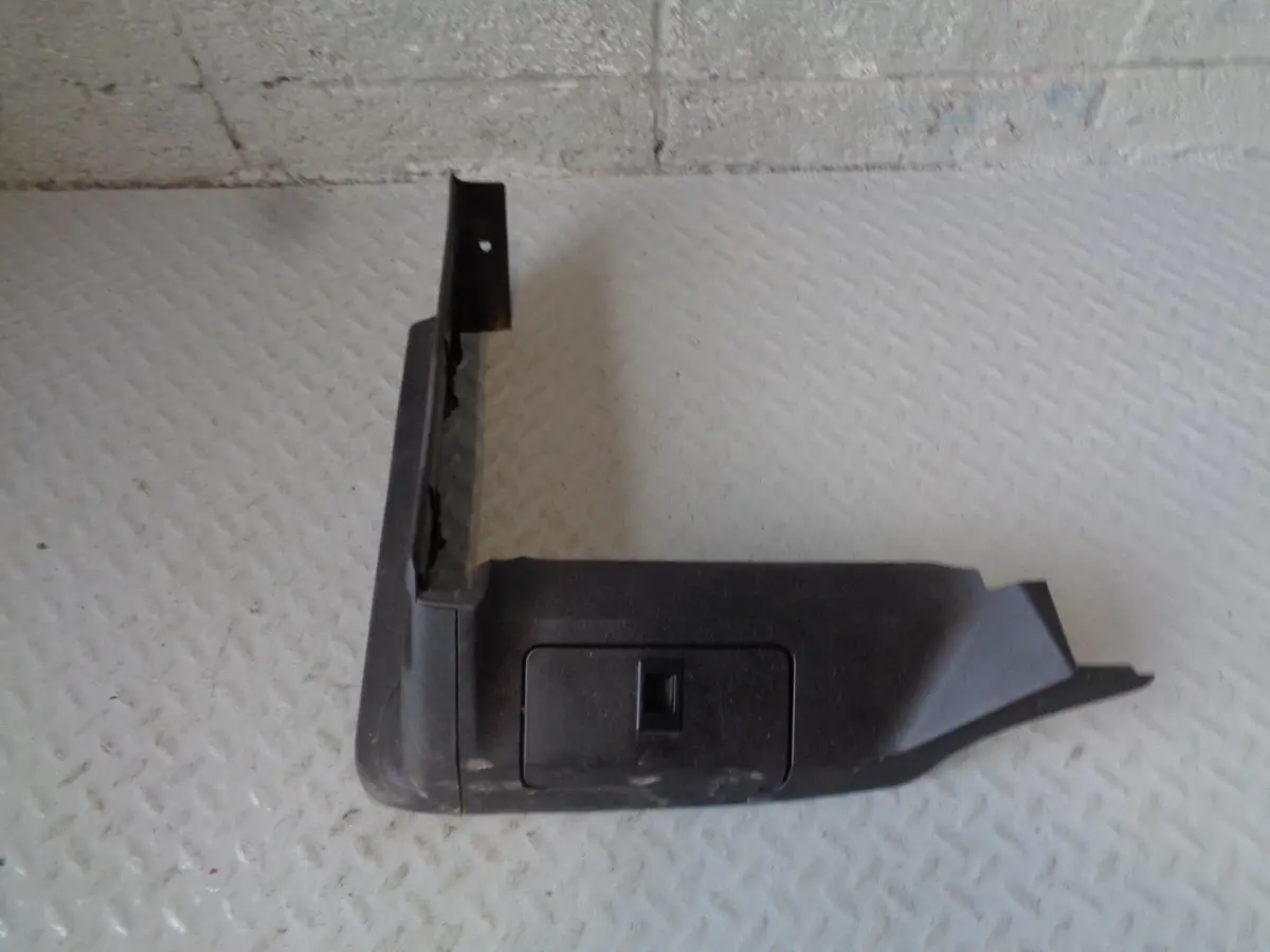 Discovery 2 Seat Base Trim Off Side Front Black Land Rover Awr 3426 1998 To 2004 1