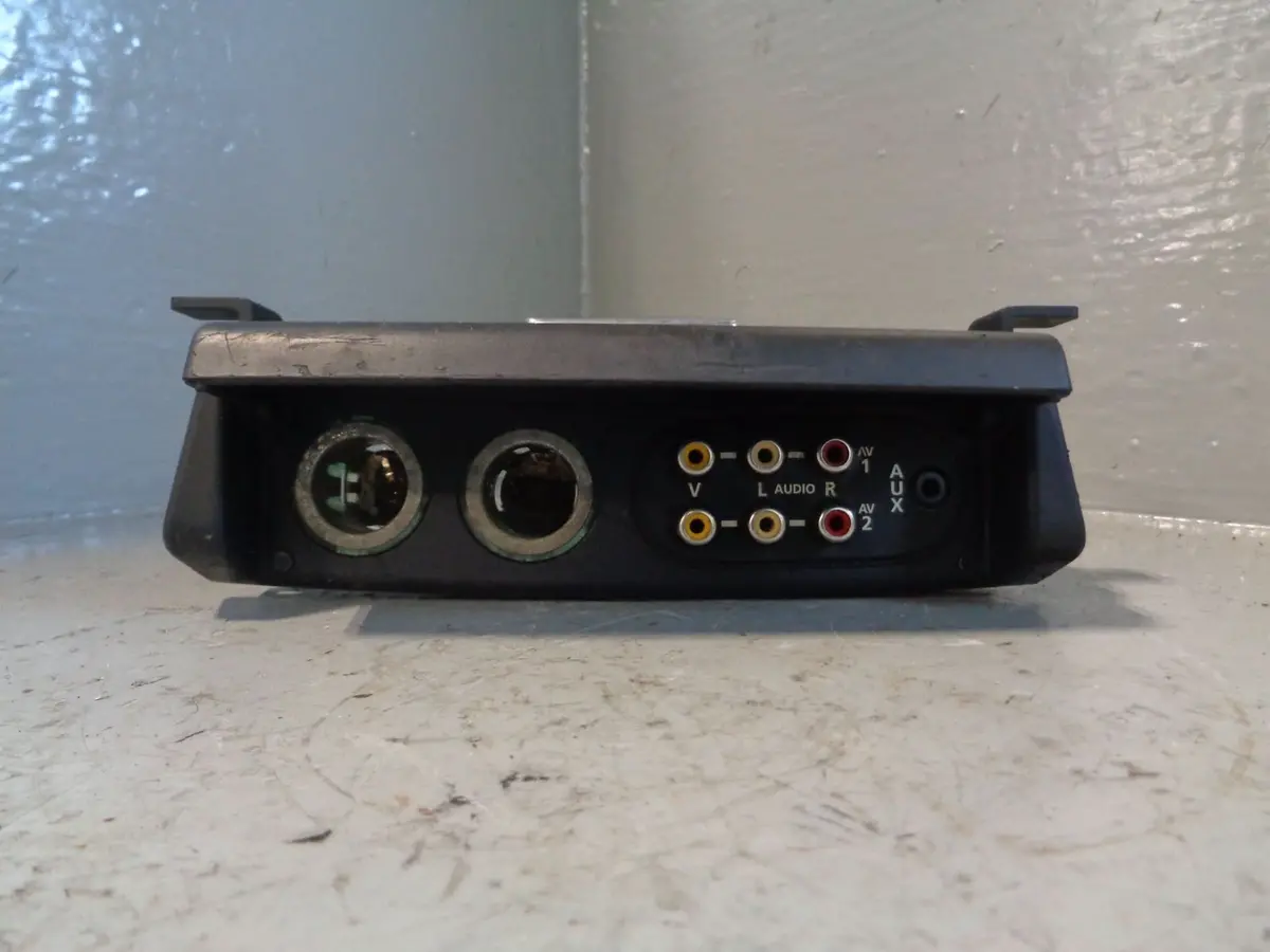 Range Rover L322 Centre Console Rear Av Ports Sockets Xvn500020 With Flip Lid 1