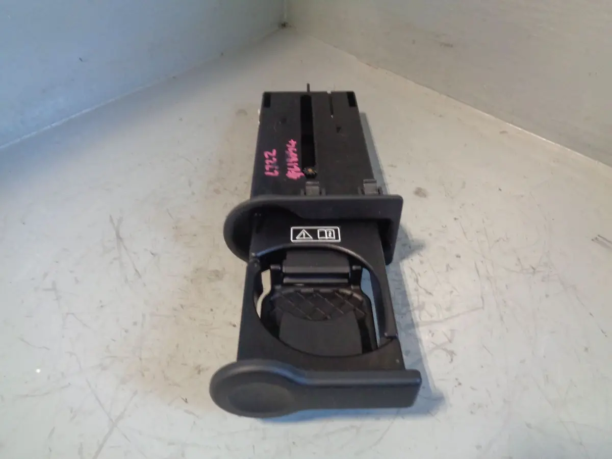 Range Rover L322 Cup Holder Fbd000025puy Near Side 2002 To 2006 1
