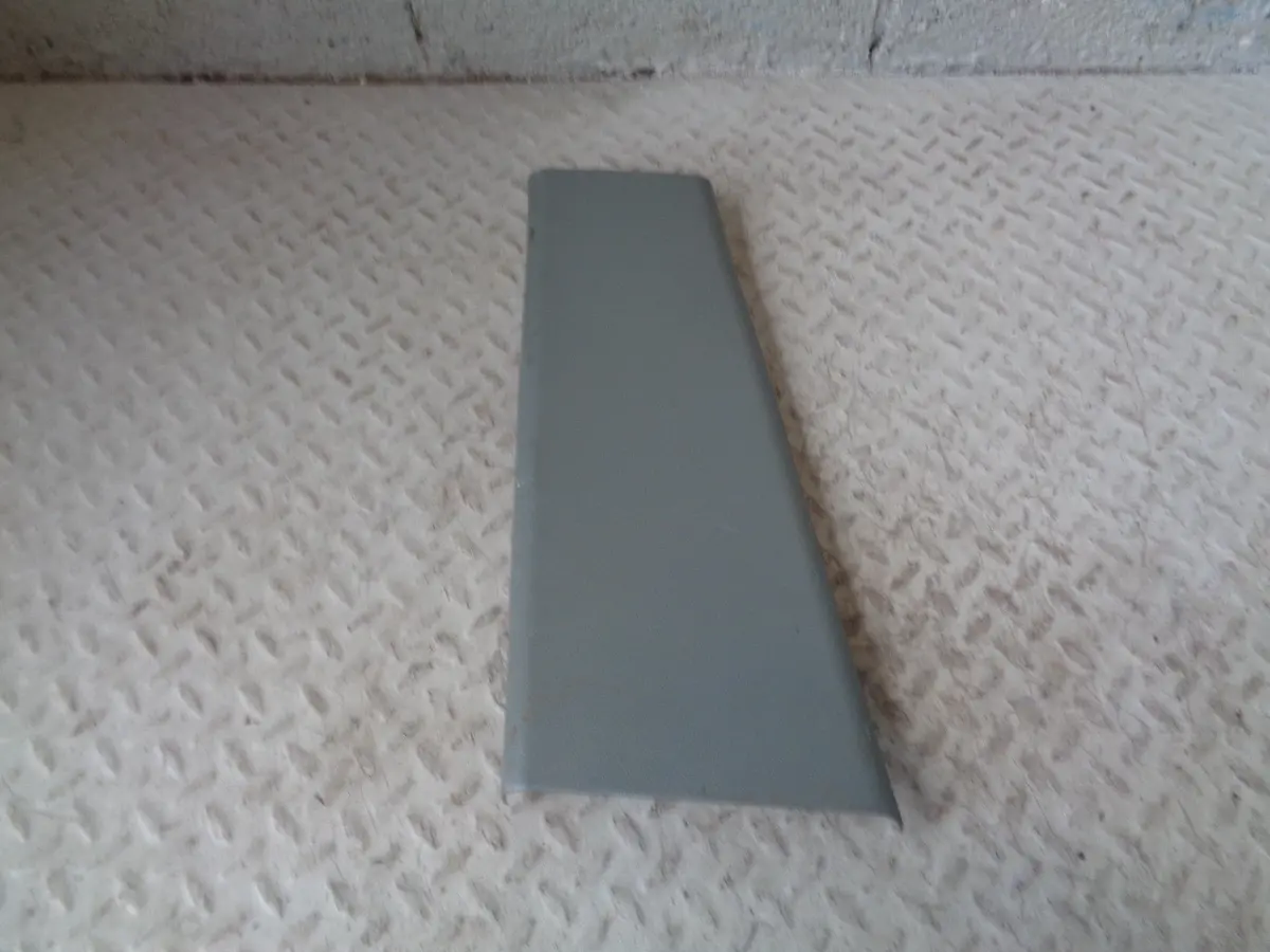 Range Rover Sport B Pillar Trim Internal Cover Near Side Rear Aspen L320 Emg50041 1