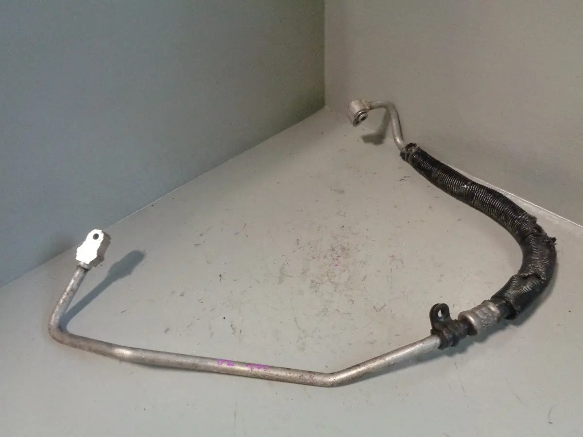 Discovery 2 Main Air Conditioning Pipe 1998 To 2004 Land Rover 1