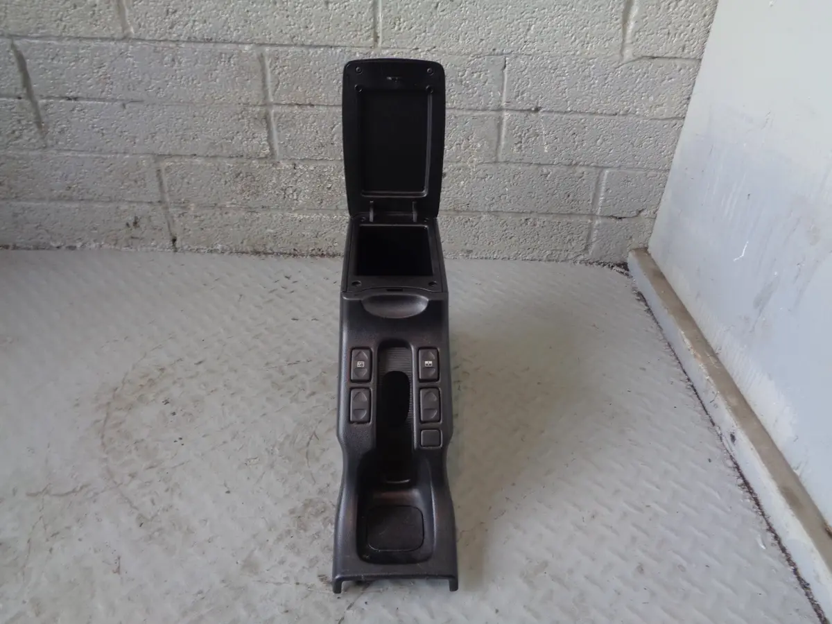 Freelander 1 Centre Console Arm Rest In Black Fhm100330 1998 To 2006 1