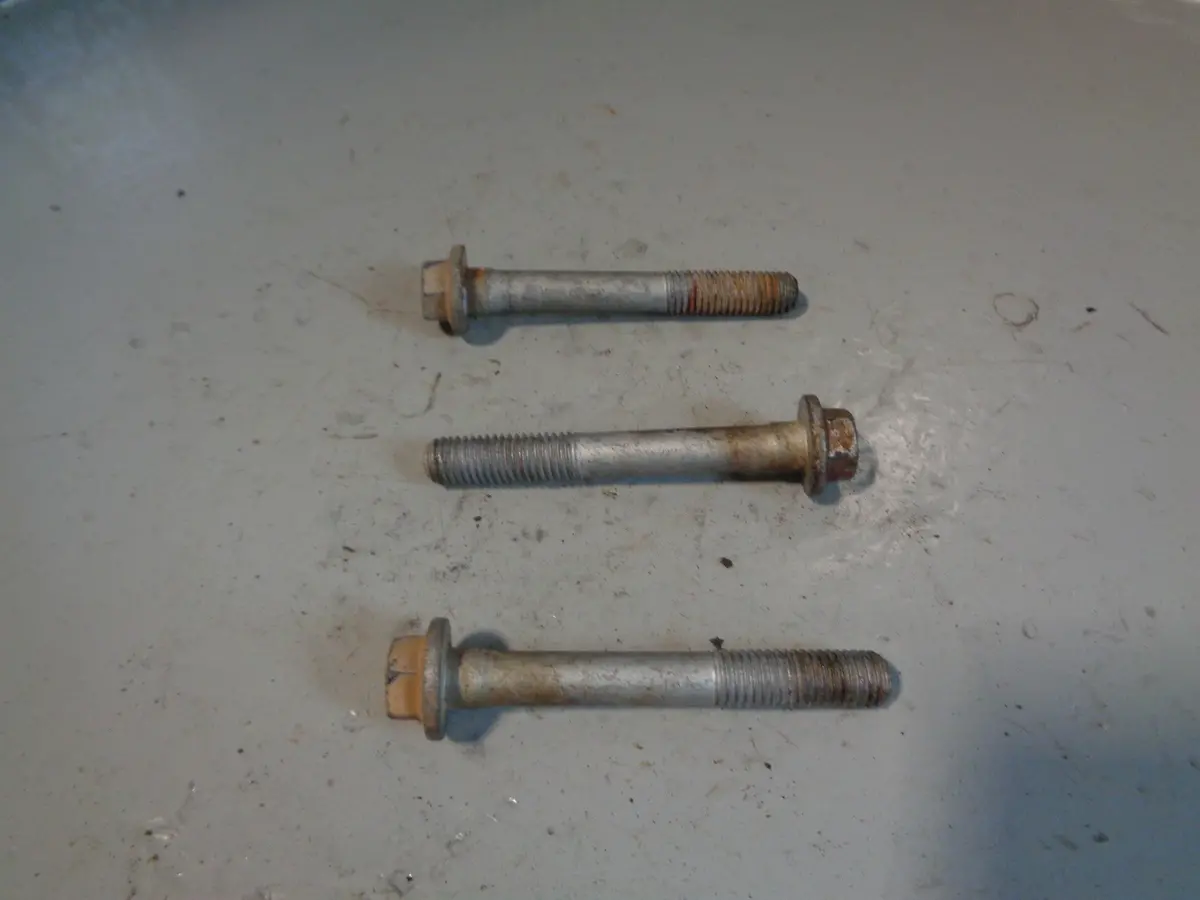 Alternator Bolts Set Of 3 Discovery 4 Or Range Rover Sport 3.0 Tdv6 2009 To 2016 1