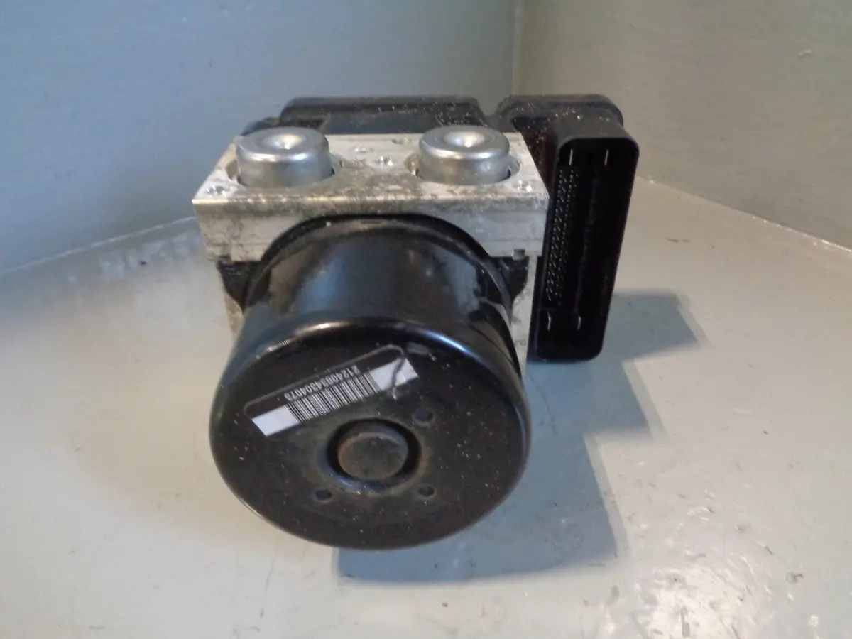 Freelander 2 Abs Pump Module 2.2 Td4 6G9n-2C405-Df Land Rover 2006 To 2011 1