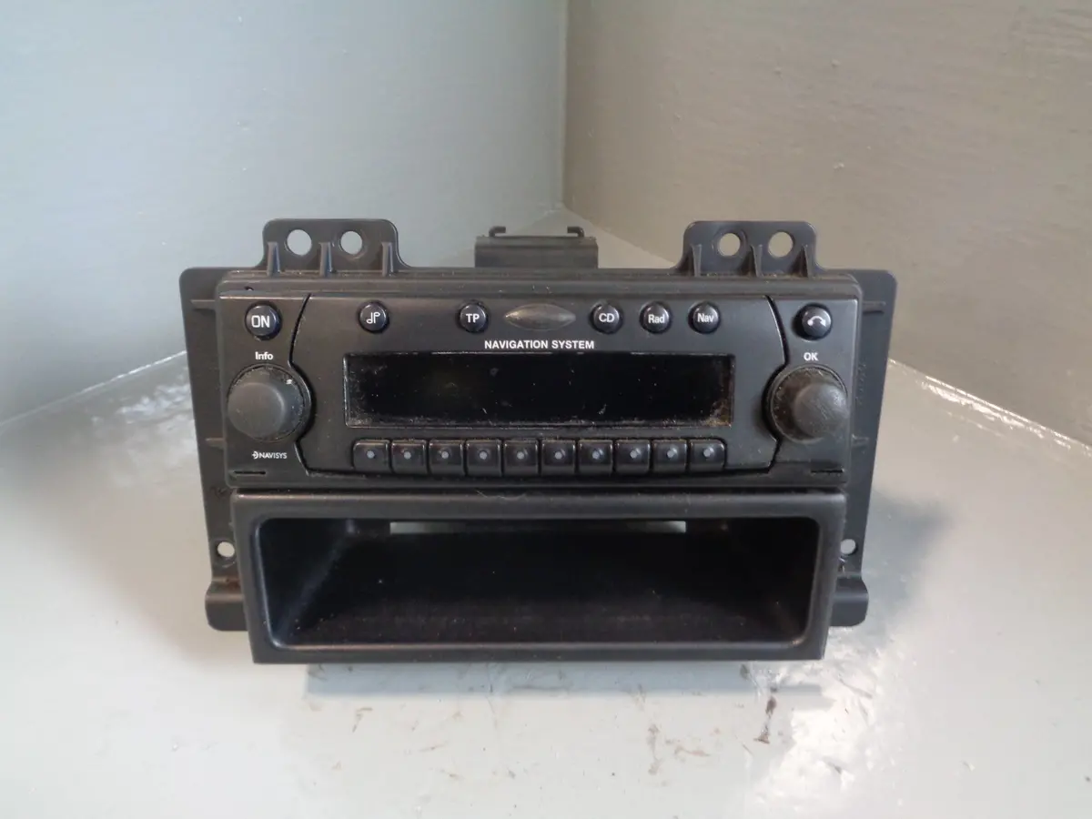Freelander 1 Sat Nav Stereo Head Unit Xqd000230pma Facelift 2004 To 2006 R30055 1