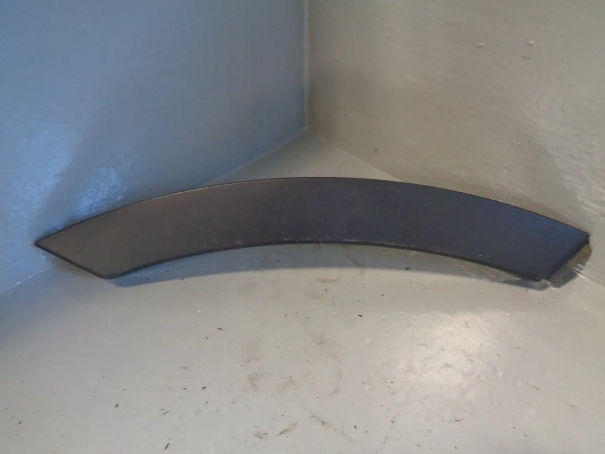 Range Rover Evoque Wheel Arch Trim Off Side Rear Bj32 16A332 Ac 2011 To 2018 1