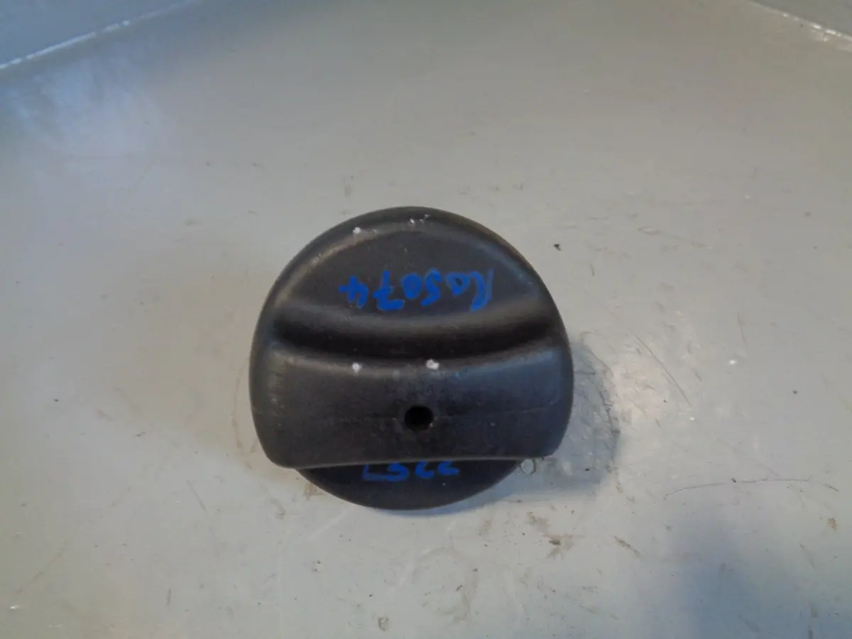 Range Rover L322 Fuel Filler Cap 2002 To 2013 1