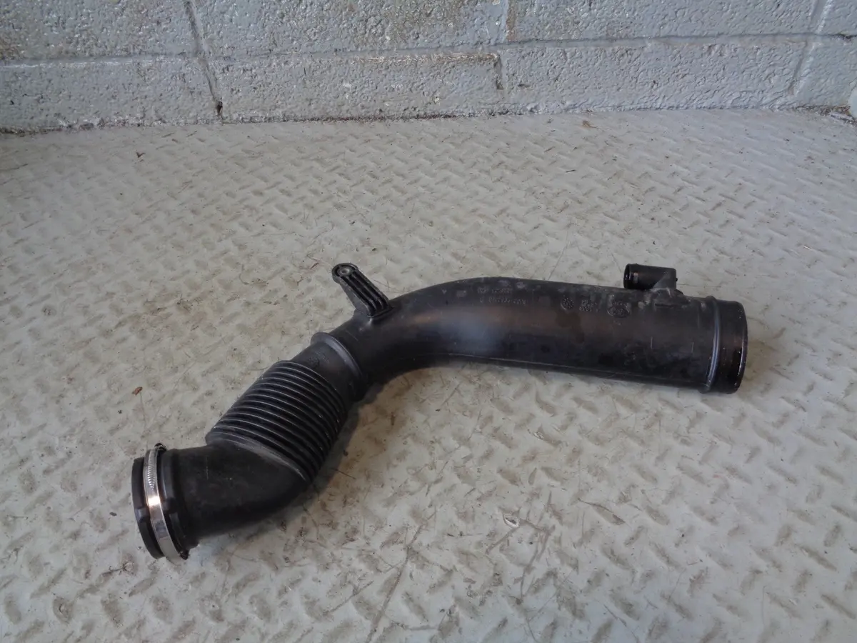 Range Rover Evoque Air Intake Pipe Bj32-9C620-C 2.2 Sd4 L538 2011 To 2015 1
