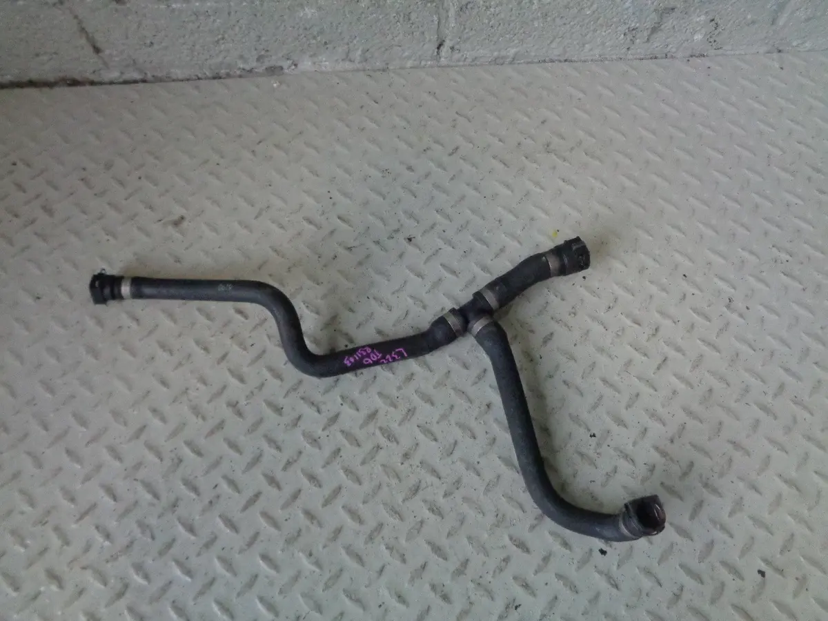 Range Rover L322 Top Hose Coolant Water Pipe Junction 3.0 Td6 2002 To 2006 1