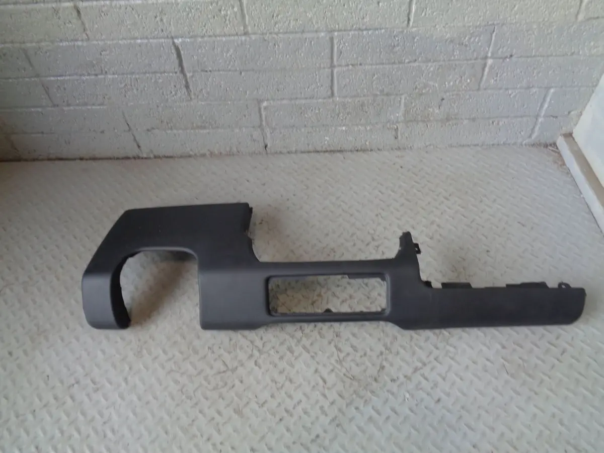 Range Rover L322 Dash Panel Lower Trim Surround In Black 2002 To 2006 L18094 1