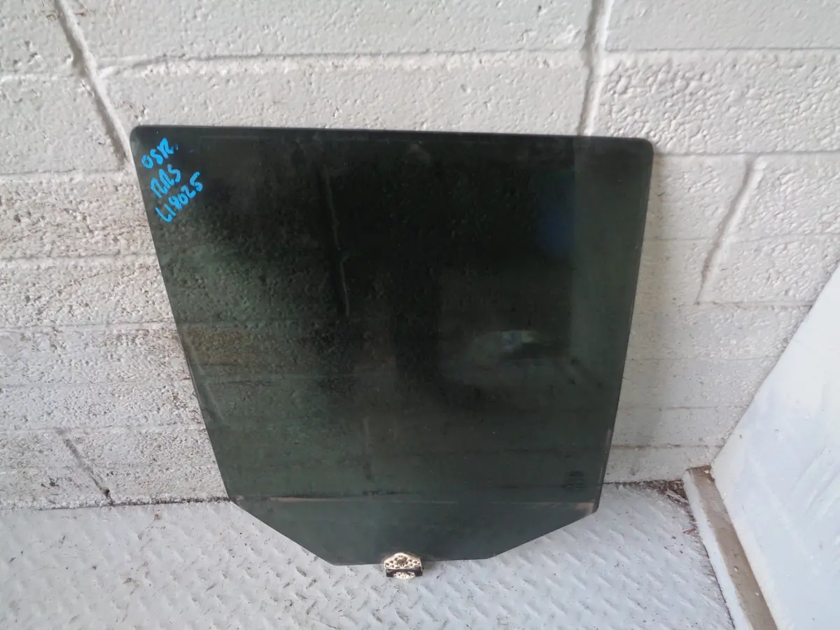Range Rover Sport Glass Rear Door Window Off Side L320 2005 To 2013 L18025 1
