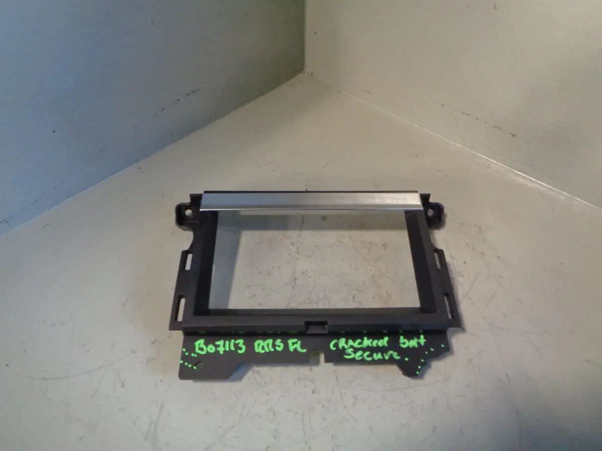 Range Rover Sport Sat Nav Screen Surround Trim Ch32-044H94 2009 To 2013 B07113 1