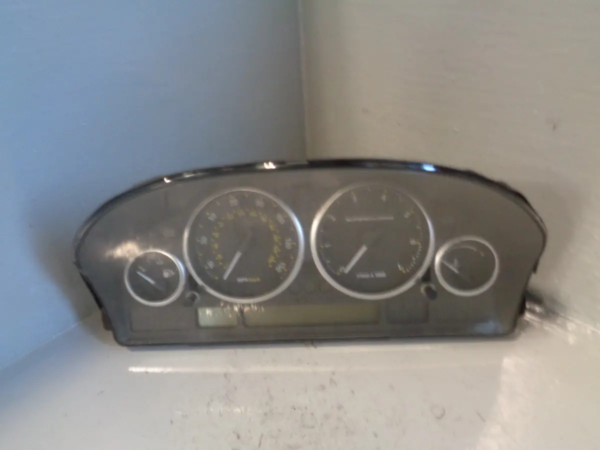 Range Rover L322 Instrument Cluster 4.2 V8 Supercharged 2005 To 2010 R01045 1