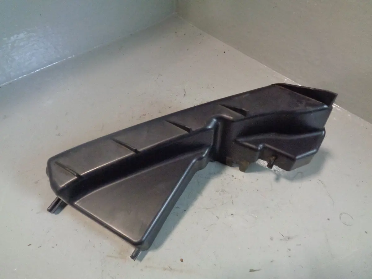 Range Rover Evoque Bumper Bracket Off Side Front Bj32-17E762-Bb 2011 To 2018 1