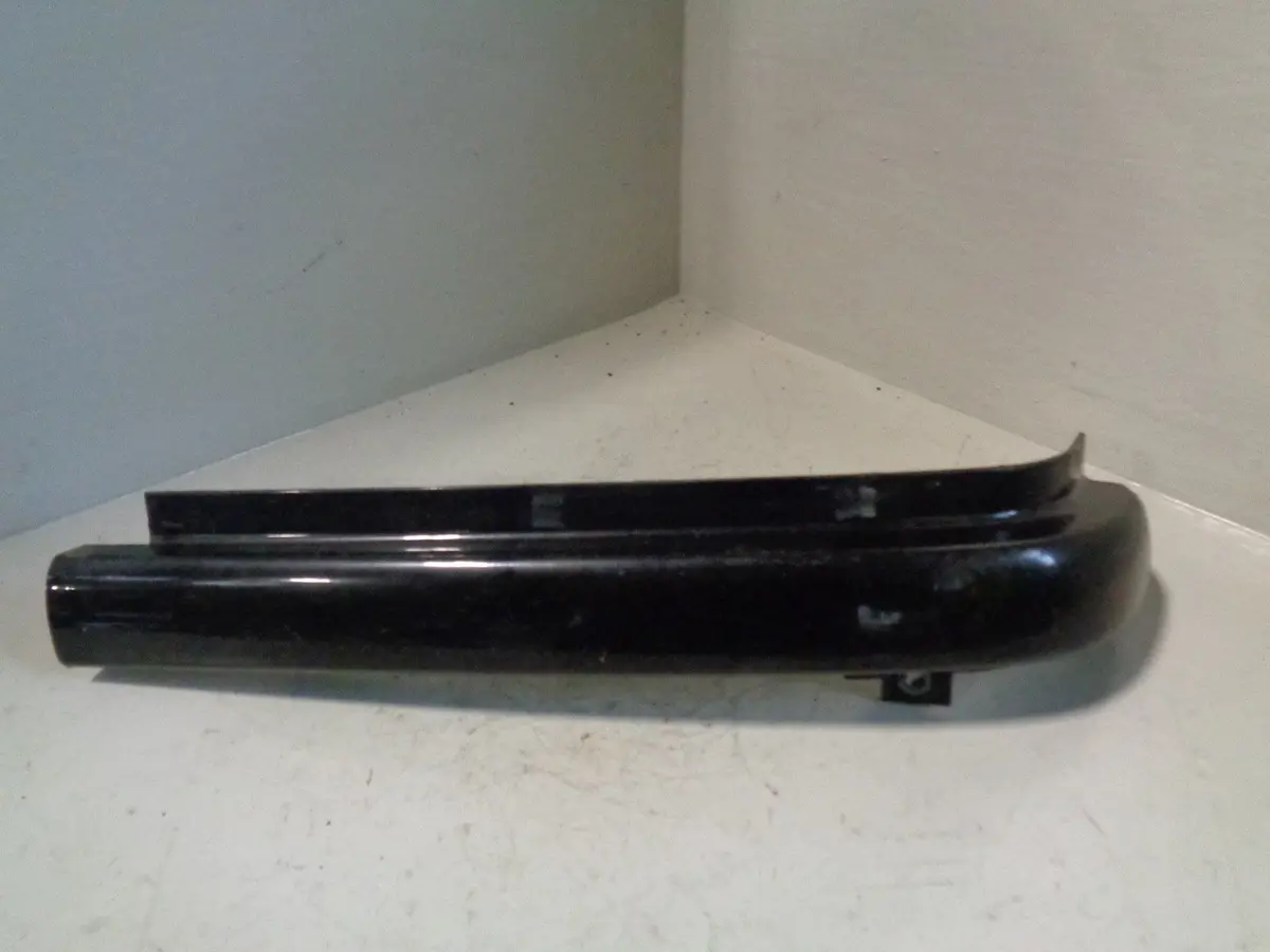 Discovery 2 Headlight Trim Off Side Java Black 697 Land Rover 1998 To 2002 1