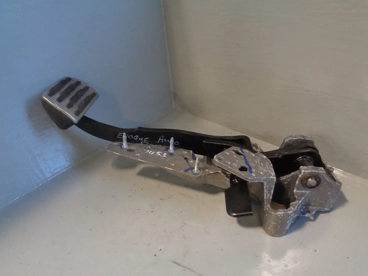 Range Rover Evoque Brake Pedal Bj32-2D094-Bc L538 2011 To 2018 1