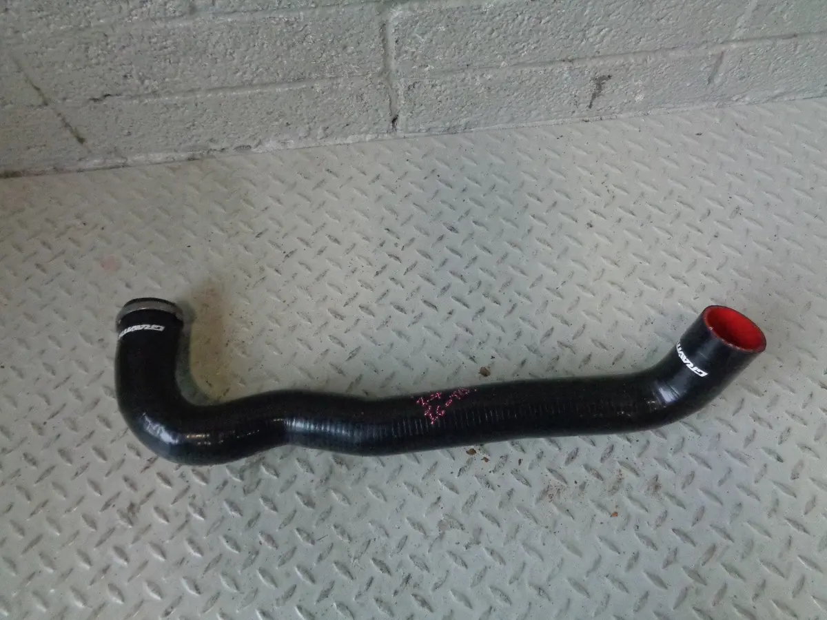 Intercooler Pipe 2.7 Tdv6 Land Rover Discovery Range Rover Sport Silicon 1