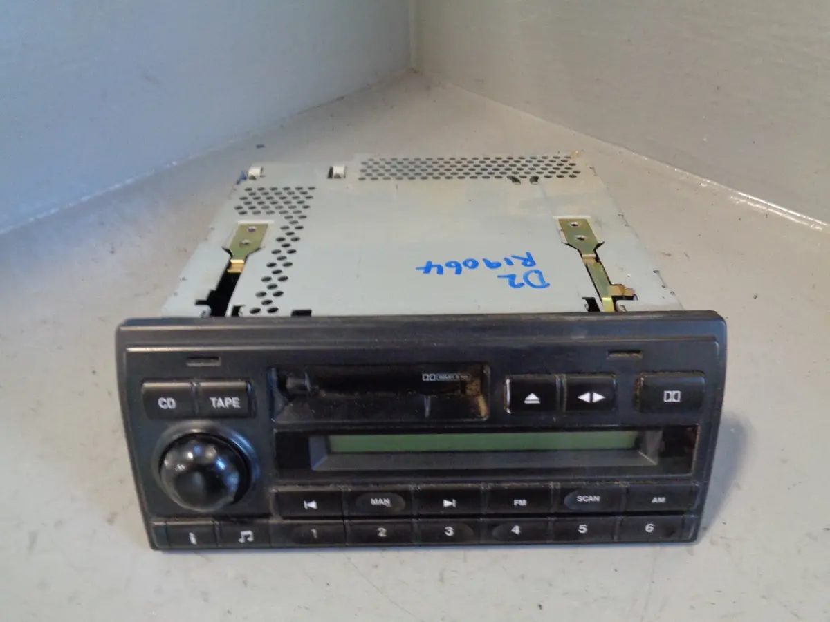 Discovery 2 Stereo Head Unit Radio Cassette Player Xqd000110puy Land Rover 1