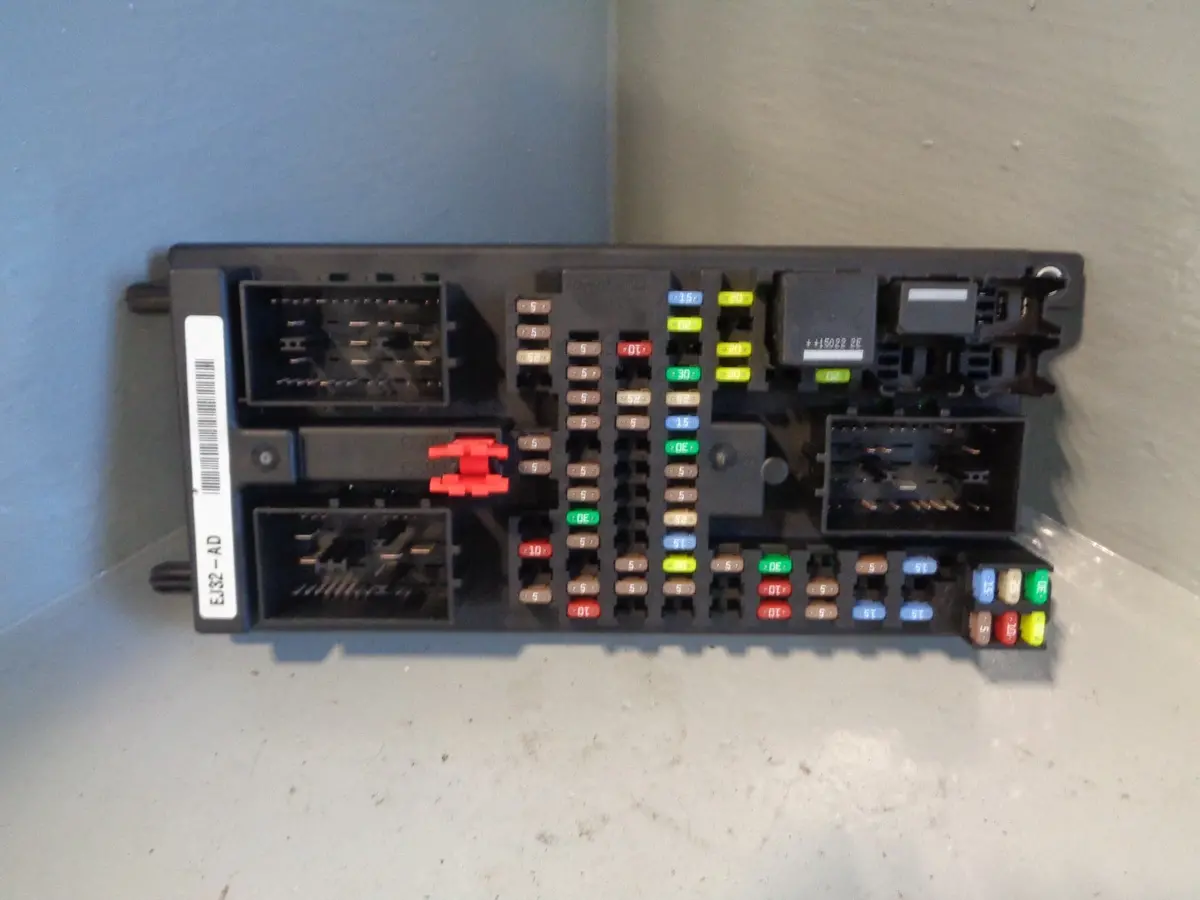Range Rover Evoque Fuse Box 2.2 Sd4 Ej32-14F041-Ad 2011 To 2018 1