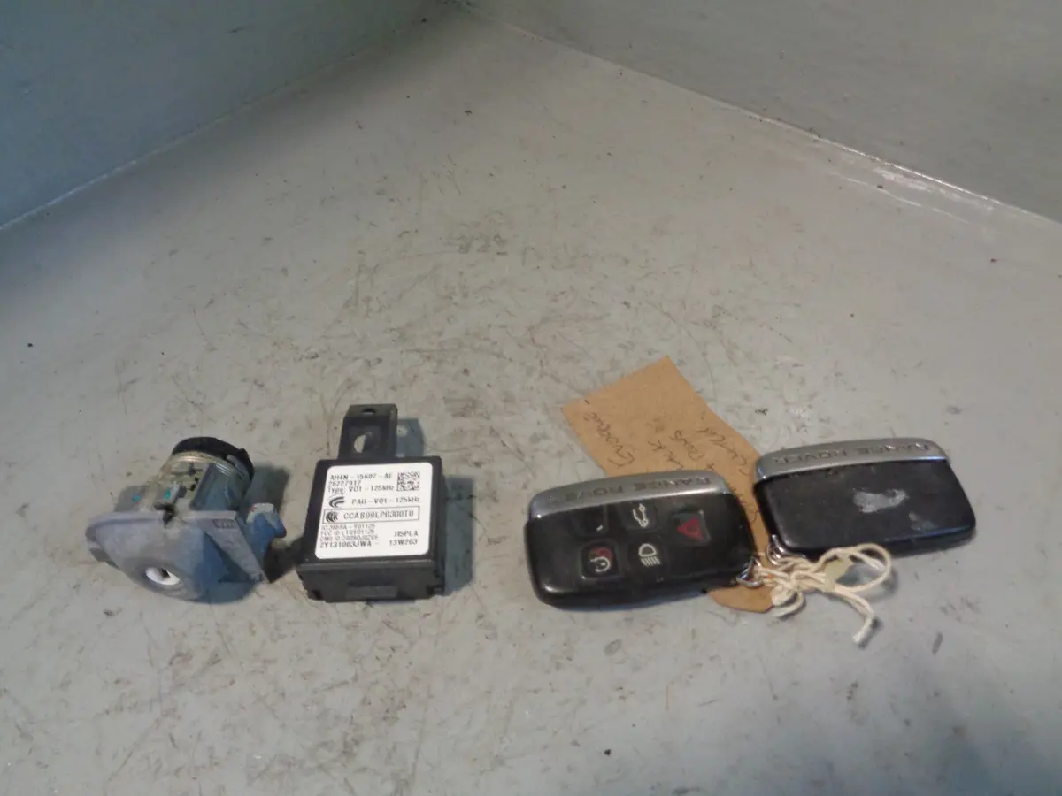 Range Rover Evoque Key Remotes And Blade With Door Lock 2011 To 2015 L02015 1