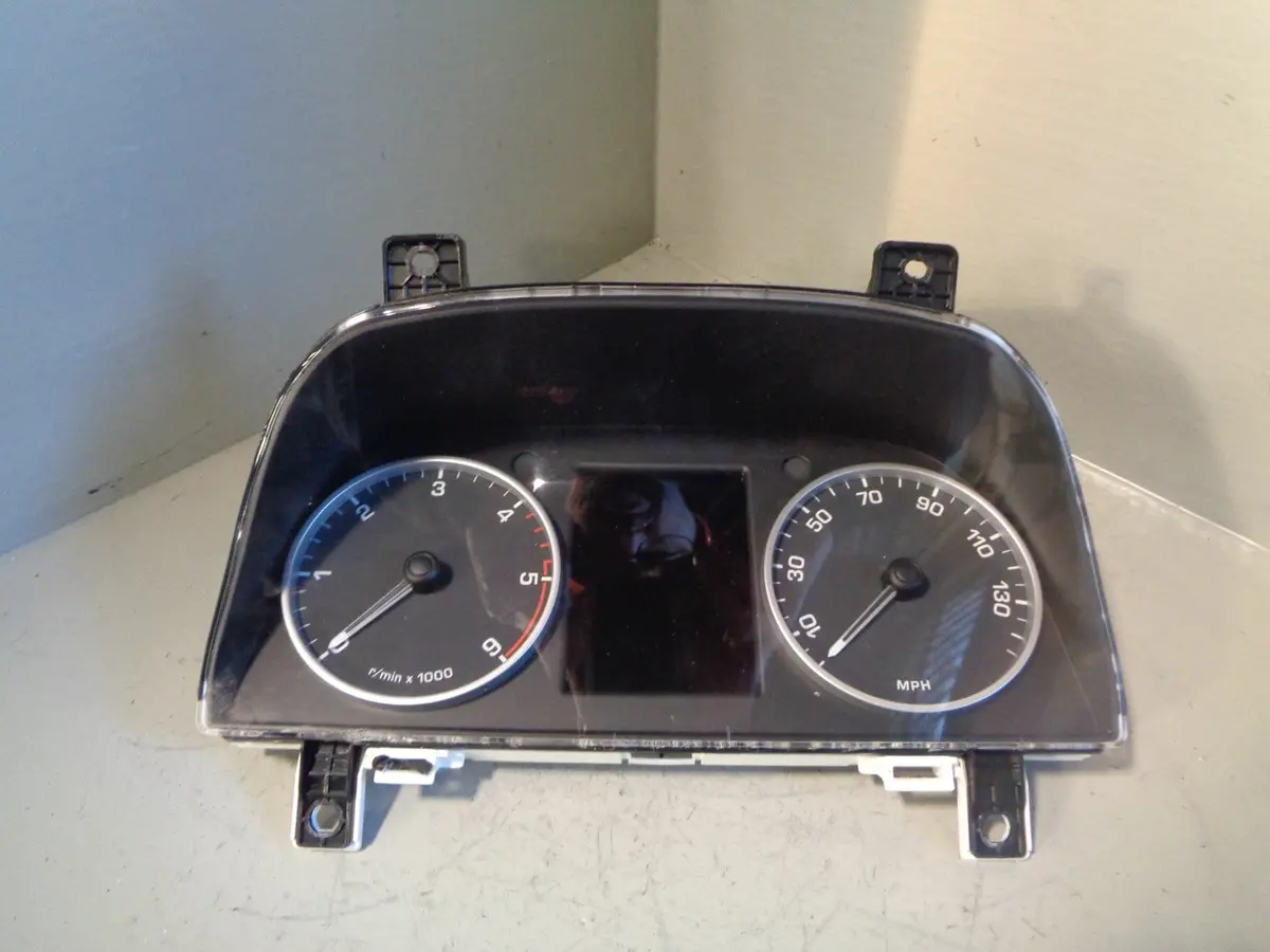 Instrument Cluster 3.0 Tdv6 Ch22-10849-Dd Range Rover Sport Discovery 4 1