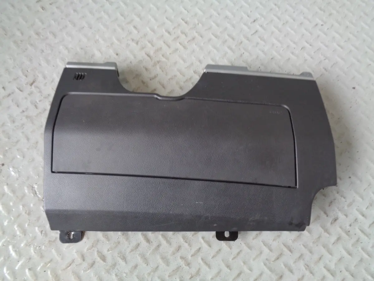 Freelander 2 Knee Airbag Lower Dash Panel Black Silver Land Rover 2006 To 2011 1