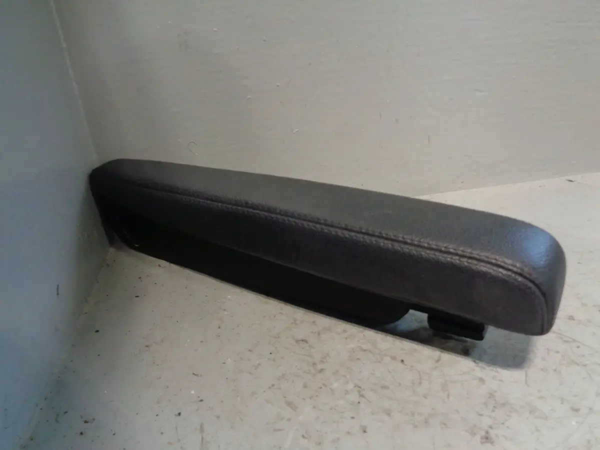 Freelander 2 Armrest Leather Black Near Side Front Land Rover L359 H19044 1