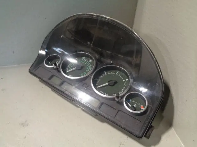 Range Rover L322 Speedometer Instrument Cluster 3.0 Td6 2005 To 2006 Facelift Style 2