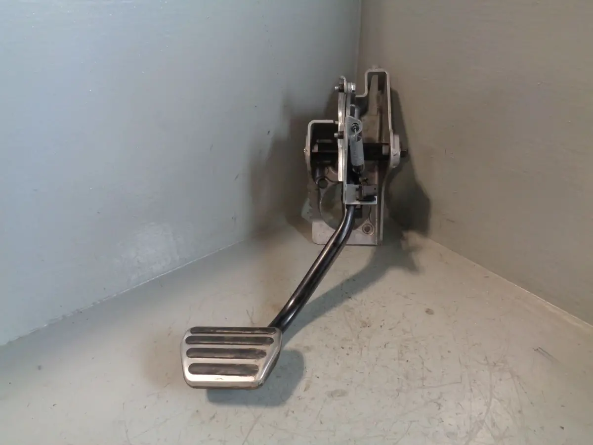 Range Rover L322 Brake Pedal Assembly Skb000181wqd Supercharged 2005 To 2009 1