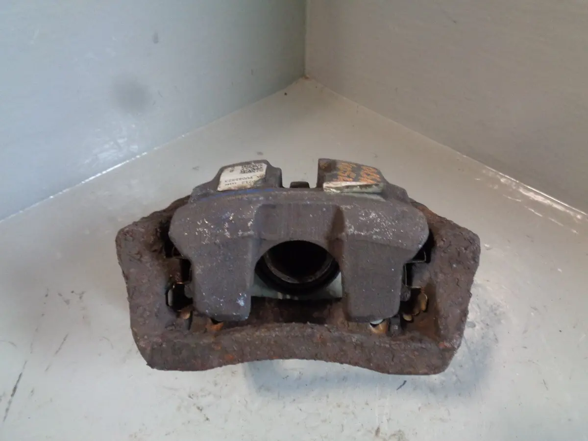 Discovery 3 Brake Caliper Range Rover Sport Off Side Rear (Small Carrier) 1