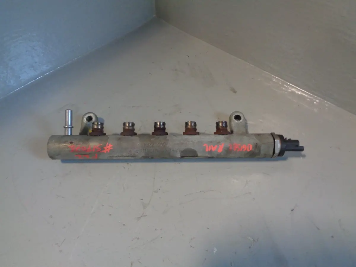 Freelander 2 Fuel Rail 2.2 Td4 Diesel Land Rover 2006 To 2011 No Sensor 1