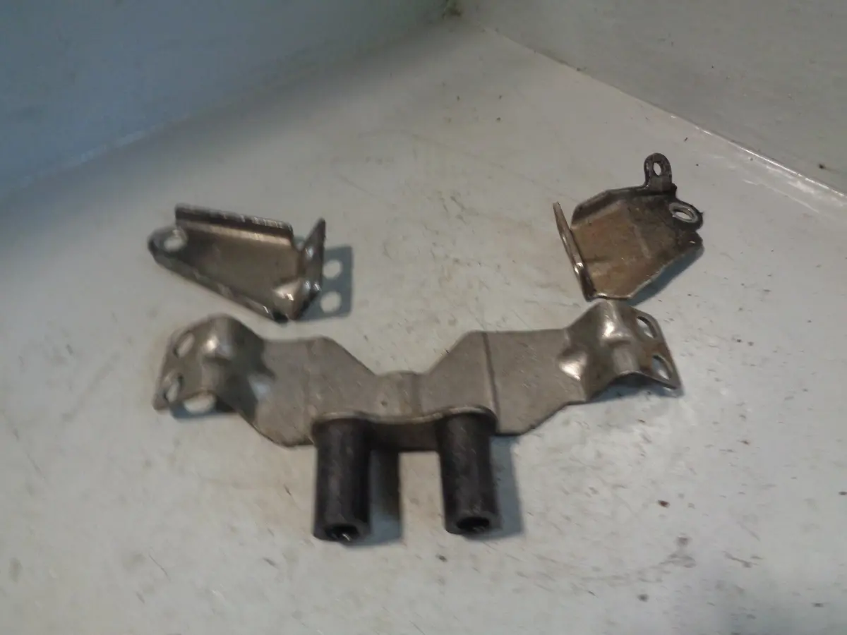 Range Rover Sport Exhaust Crossover Link Pipe Bracket 3.0 Tdv6 L320 6 Speed 1