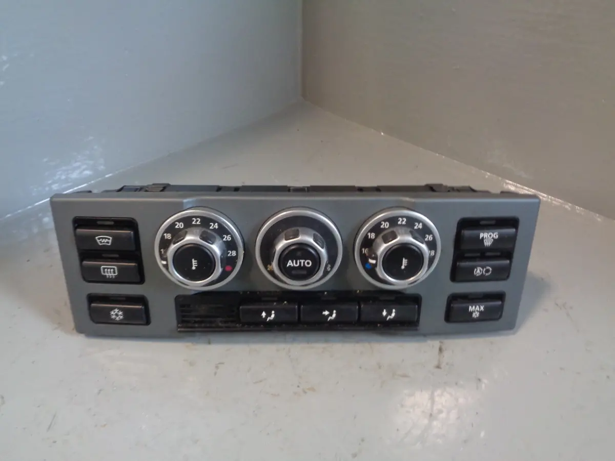 Range Rover L322 Climate Heater Control Panel 7H42-18D679-Db 2006 To 2009 1