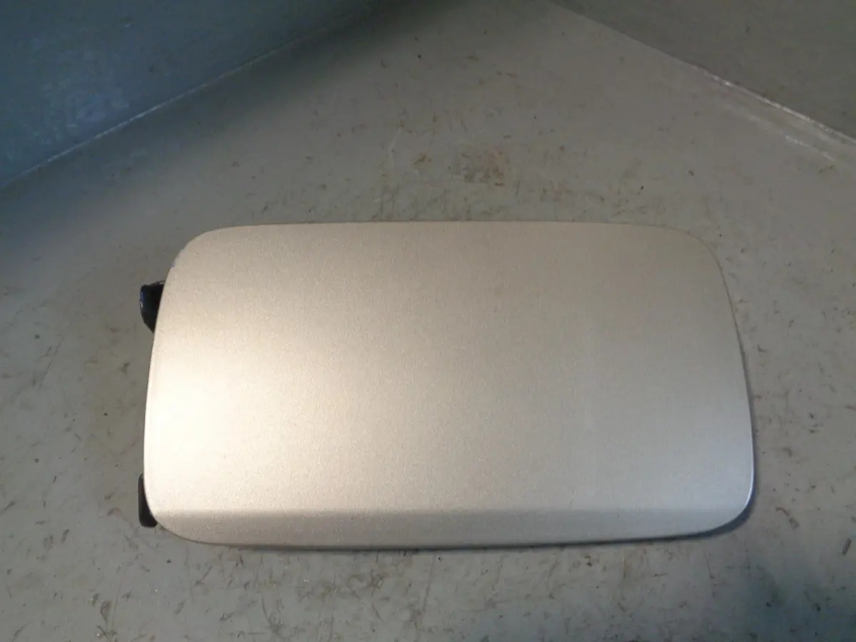 Range Rover L322 Fuel Filler Flap White Gold 618 2002 To 2009 Land Rover 1