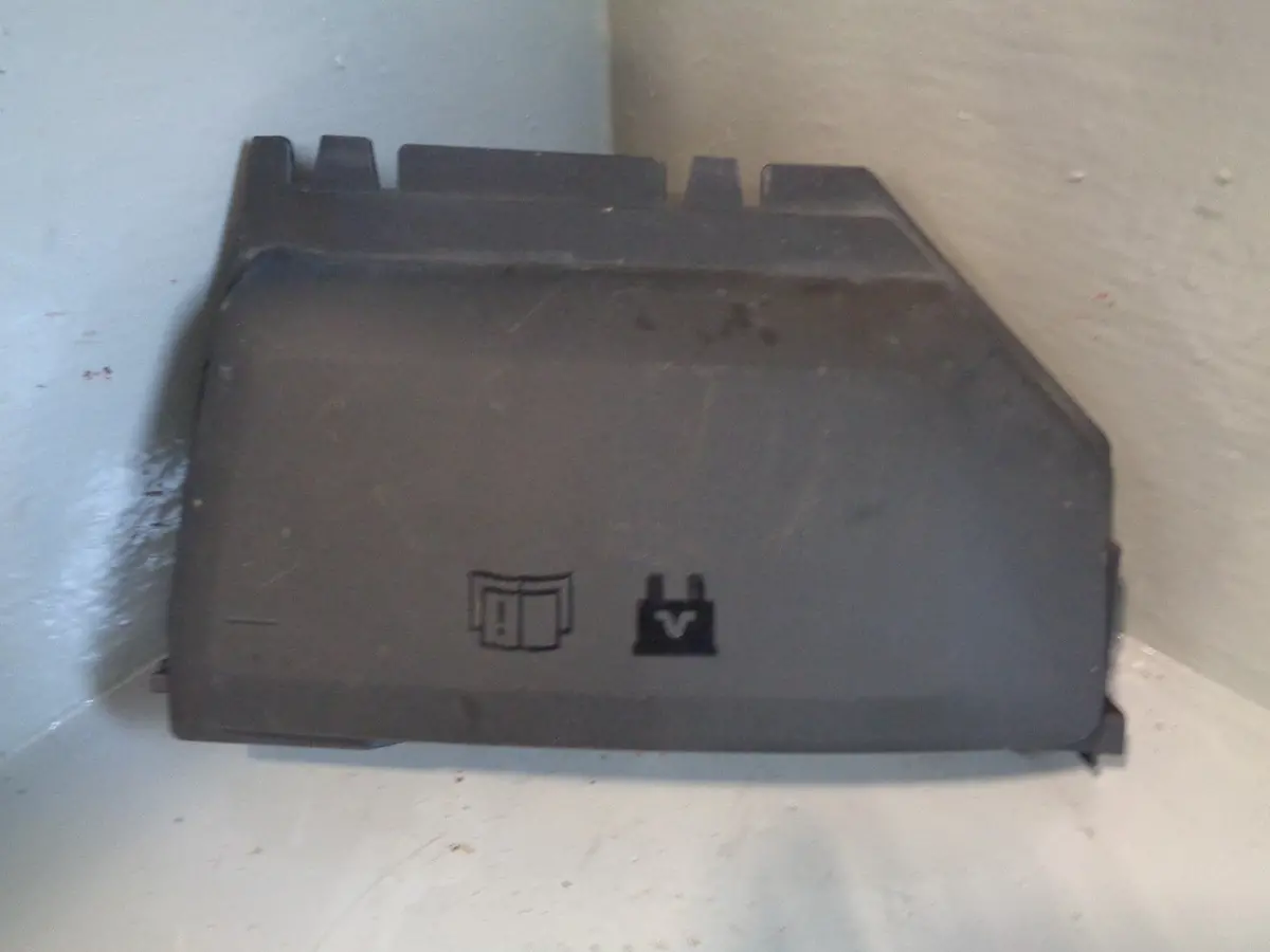 Range Rover Evoque Fuse Box Cover Lid Ej32-14A076-Ca L538 2011 To 2018 1