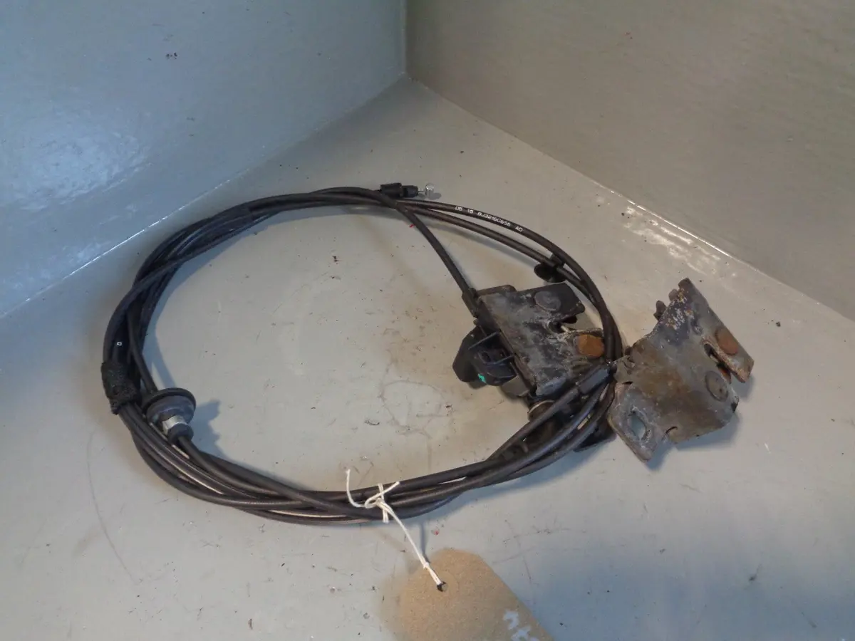 Range Rover Evoque Bonnet Release Cable And Catches L538 2011 To 2018 1