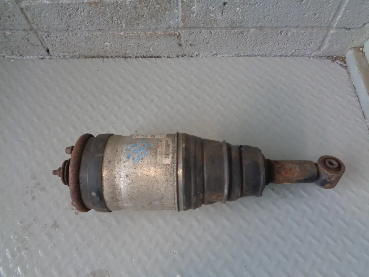 Discovery 4 Rear Air Suspension Airbag Strut 22250006 2009 To 2014 K16013 1