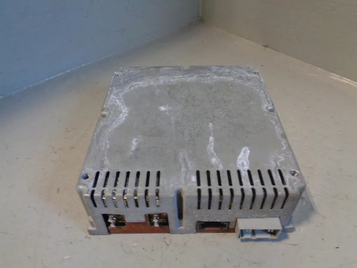 Range Rover L322 Tv Hybrid Module Ecu Land Rover Uh42-19C063-Bc R24025 1