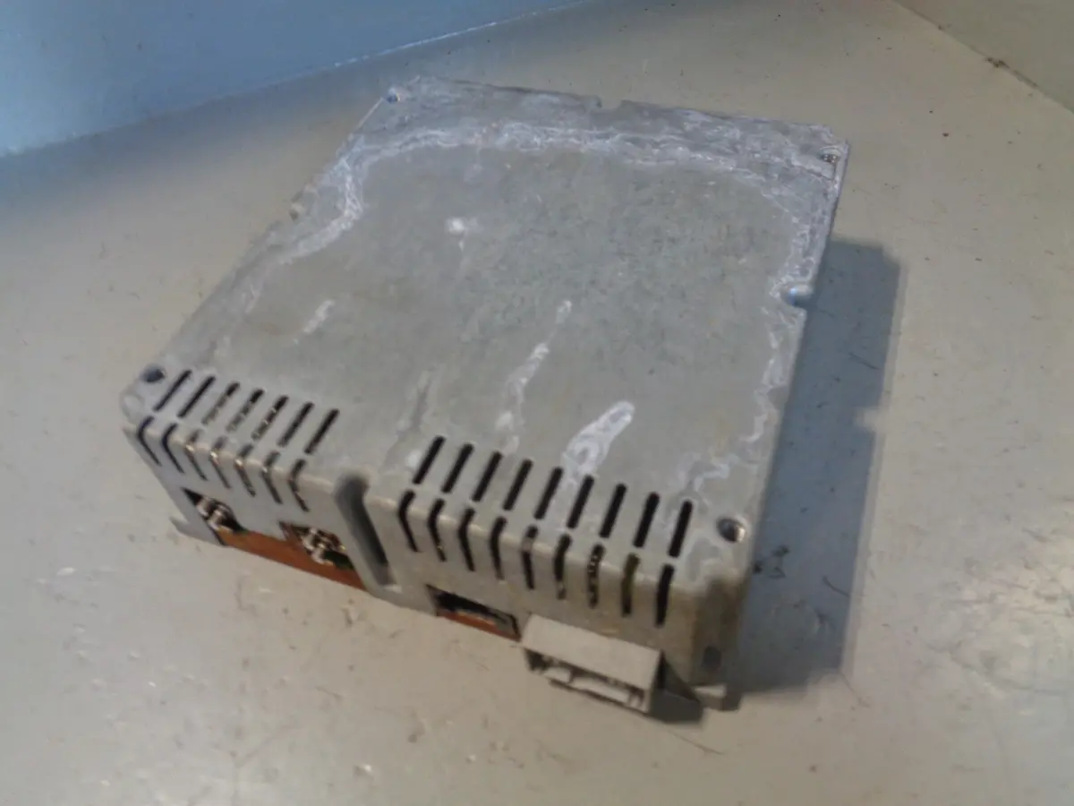 Range Rover L322 Tv Hybrid Module Ecu Land Rover Uh42-19C063-Bc R24025 2
