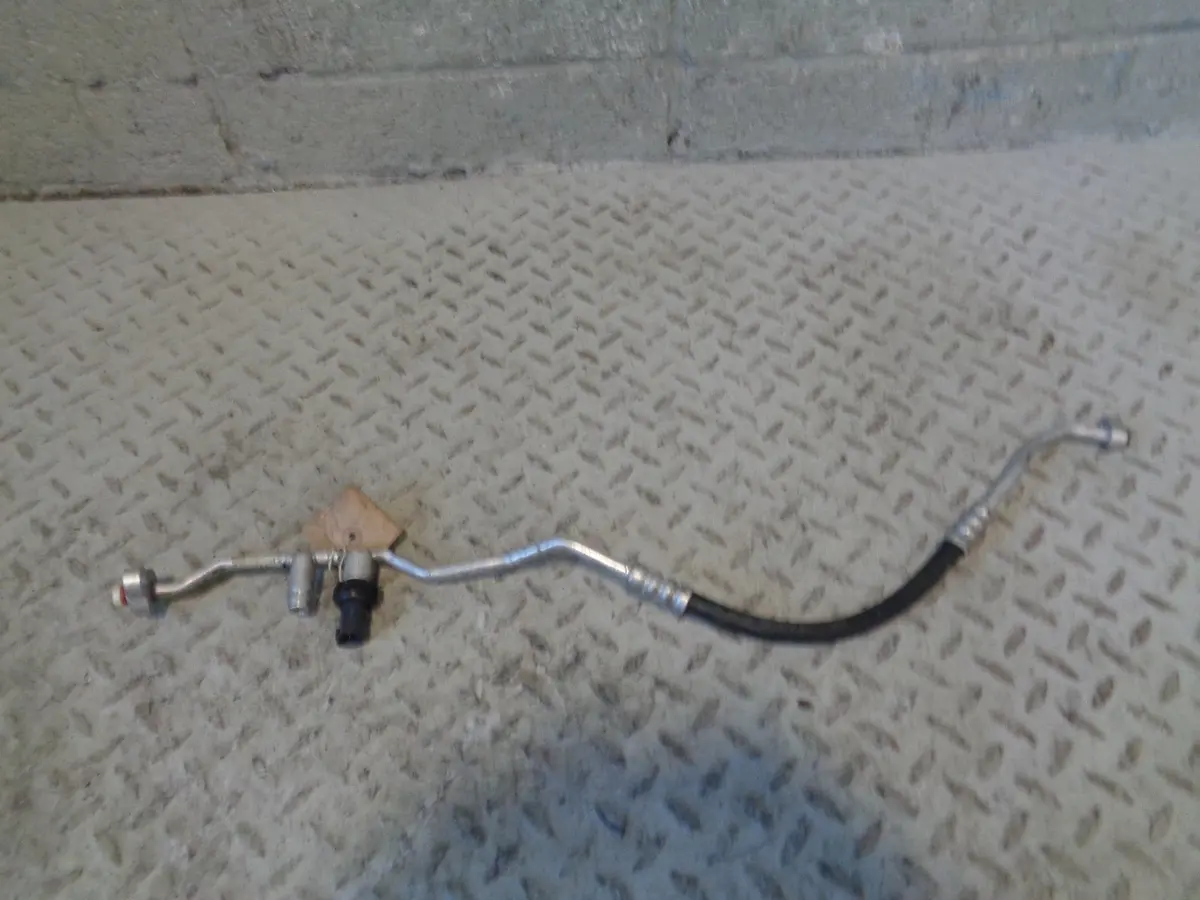 Range Rover Sport L320 Air Conditioning Condenser To Body Pipe 3.0 Tdv6 1